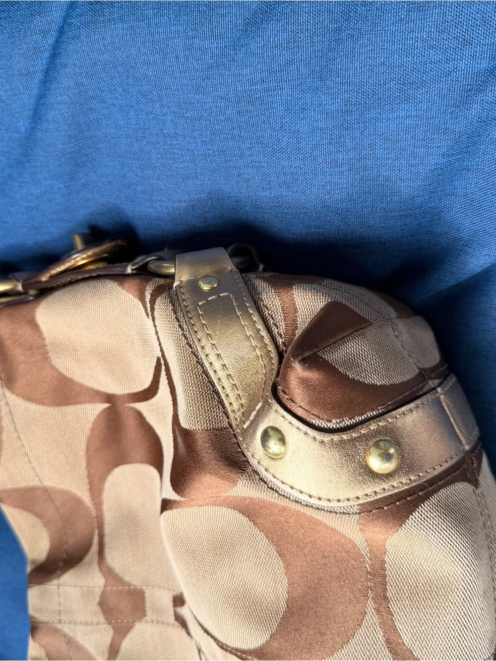 Coach shoulder hobo